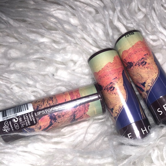 Lipstory Collection Tube of lipstick - Picture 3 of 5